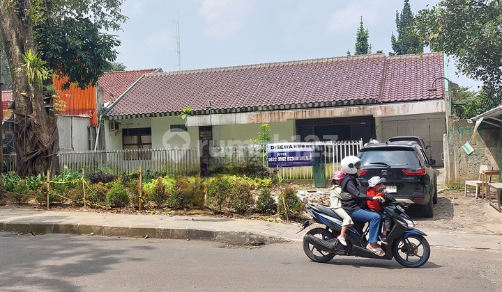 Central City House 100M from Jalan Pajajaran. Suitable for Business. Central City House 100M from Jalan Pajajaran. Suitable for Business.