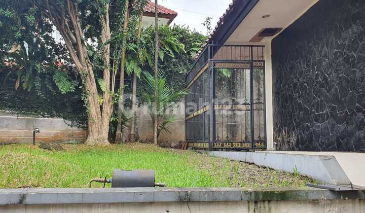 Rumah Mewah Di Villa Duta Halaman Luas. Shm 2