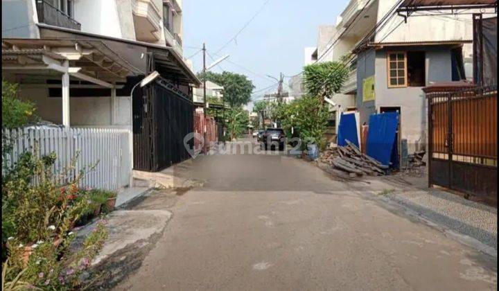 Rumah di Kelapa Gading 2 Lantai SHM Siap Huni 2