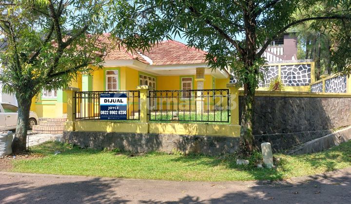 Corner House, Spacious Yard. In Sentul City. SHM 2