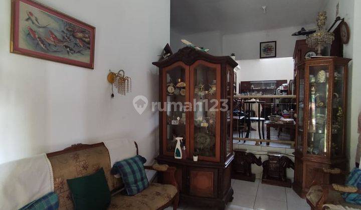 ruang tamu rumah dijual di bumi sentosa