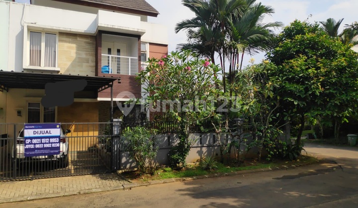 Luxury Home, Corner Lot in Golf Bogor Raya. Ready to Occupy. SHM 2