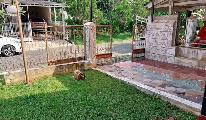 garasi/carport rumah 2 lantai di bukit