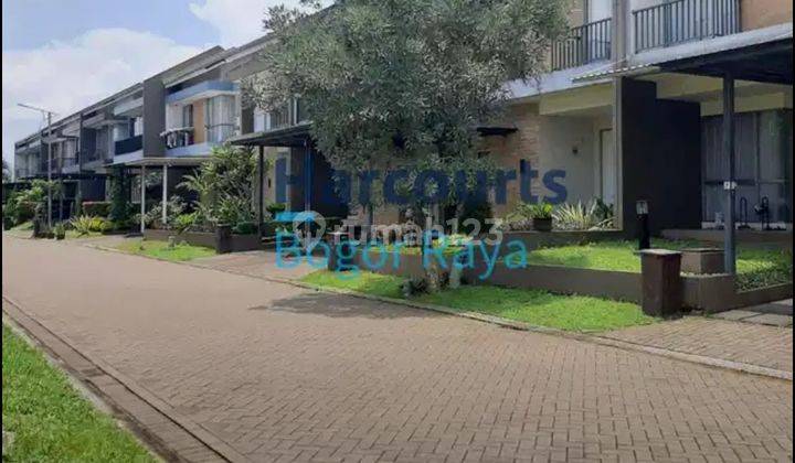 foto lainnya rumah hoek 2 lantai. siap