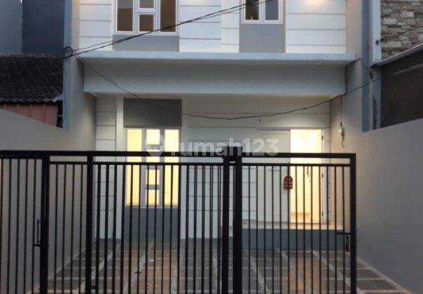 Rumah Baru Minimalis 2,5lt Berbahan Premium Lokasi Prime Kelapa Gading  1