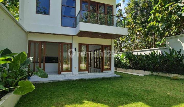 Vila modern minimalis 2lt Balangan Kuta Selatan Bali 1