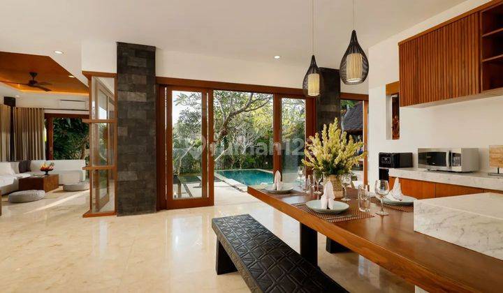 Super spacious villa ready to live in in the South Kuta area of Bali  2