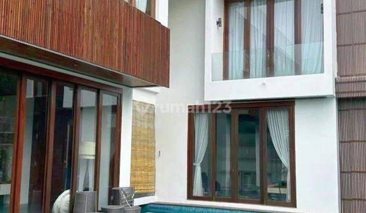 Super spacious and comfortable villa near the Sanur Bali mall icon 1