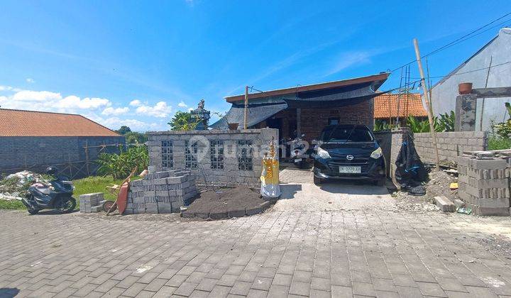 1 Storey House, Quiet Atmosphere, North Kebo Iwa, West Denpasar, Bali 1