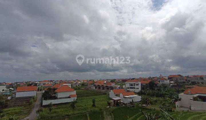 Vila furnished 2 lantai view sawah canggu Bali 2