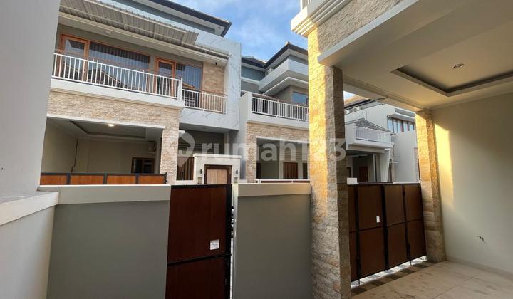 Rumah 2 Lantai Siap Huni Dekat Pelabuhan Sanur Bali  2
