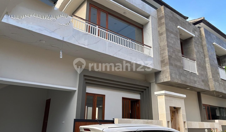 Rumah 2 Lantai Aman Dan Nyaman Dekat Sanur Bali Rumah 2 Lantai Aman Dan Nyaman Dekat Sanur Bali