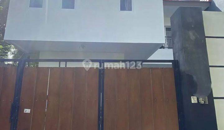 Vila 2 Lantai Semi Furnished Umalas Kerobokan Bali 1