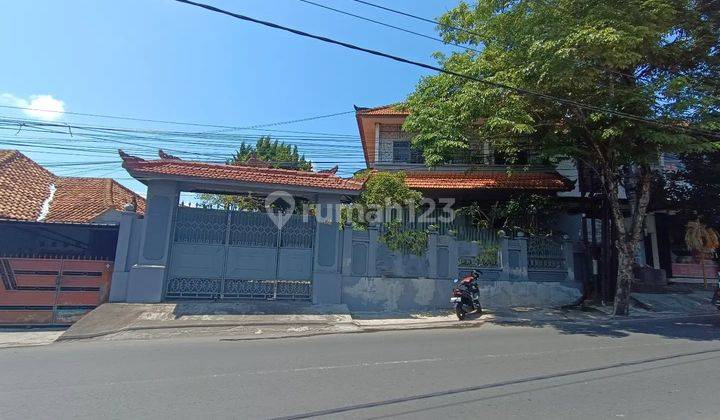 Rumah Usaha Dengan Halaman Luas Denpasar Barat Bali 1