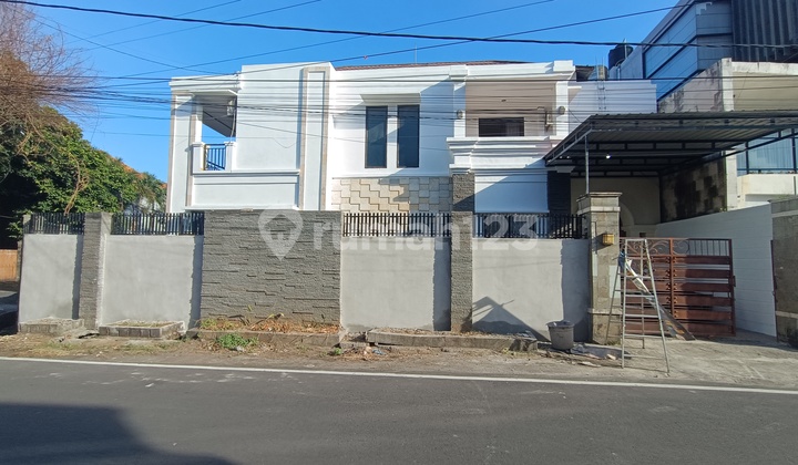 Very Spacious 2-Story Ready-to-Occupy House in Renon, Denpasar Bali