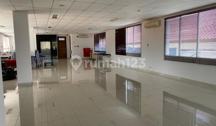 Gedung 3 Lantai Menteng Cocok Utk Kantor