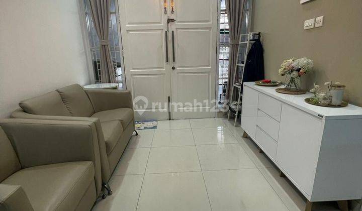 Rumah Siap Huni Taman Ratu 2 Lantai Harga Dibawah 3m 1