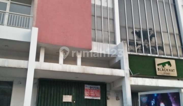 For Sale! 3-story shop house in The Springs area, Gading Serpong