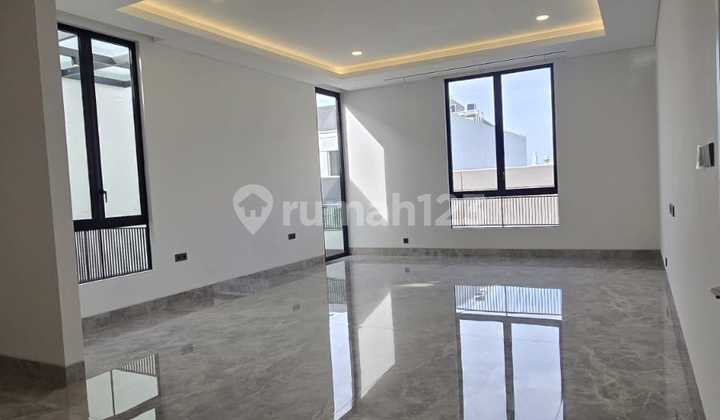 For Sale House Strategic Location in Alam Sutera