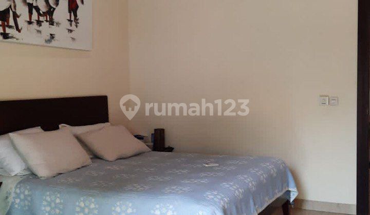 Quick Sale House + Pool in Karawaci, Tangerang 2