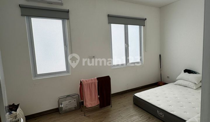 Jual Cepat Rumah Rapih di The Riviera Puri Cove  2