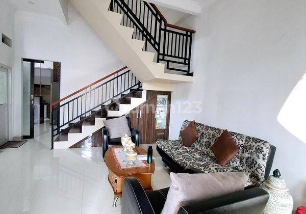 Rn Dijual Rumah 2 Lantai Bagus di Graha Adena Tangerang Selatan 2