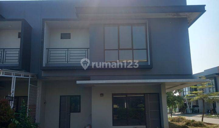 Rumah Hoek Dpn Clubhouse Di Kingspoint Residence, Dekat Sumbek