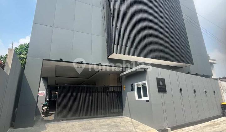 Premium Boarding House 4 Floors, 81 Rooms in Gambir, Jakarta 1