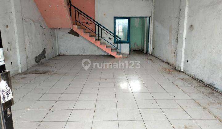 Jatimakmur. Ruko 3 lantai. Parkir luas, pinggir jalan raya. 2