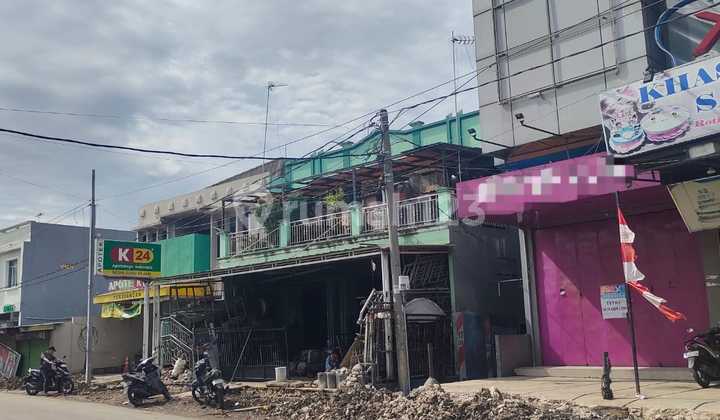 3-story shop house in front of Naga Perjuangan, Harapan Baru, Bekasi 2