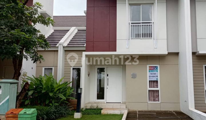 Ready to Occupy Near Villagio Outlet, 7-Wide House in Summarecon Karawang