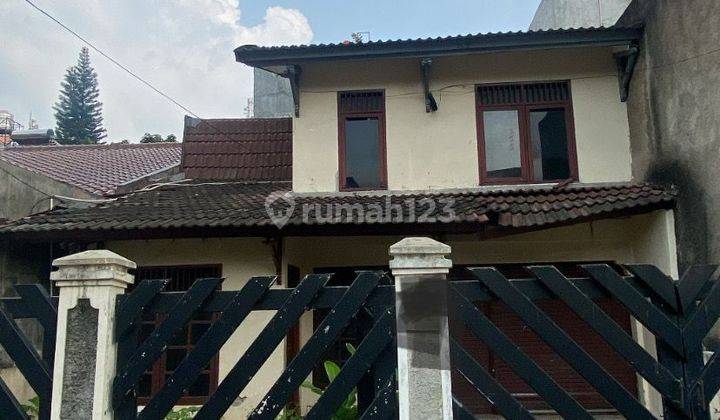 Rumah lama didaerah strategis Pangadegan, dijual segera  1