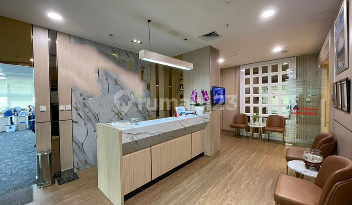 Renovated Office Room & Fully Furnished in Simatupang Business Center, South Jakarta