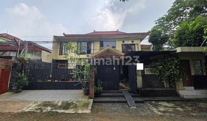 Rumah Bagus Siap Huni di Graha Cinere selangkah ke Akses Tol