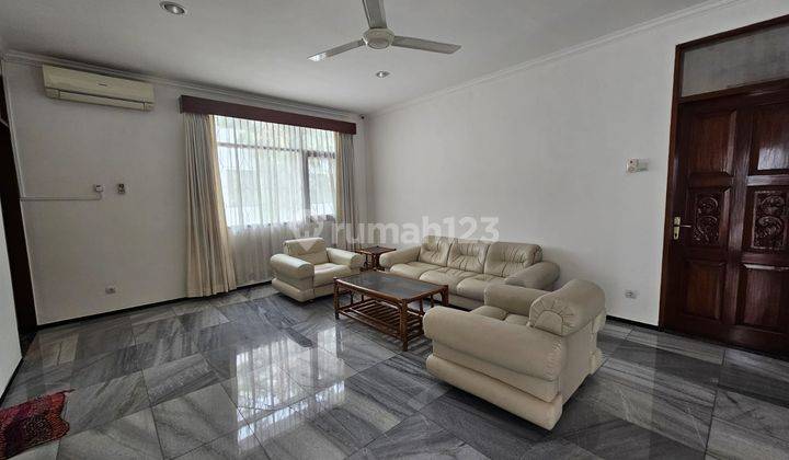 Dijual Rumah Siap Huni Dalam Komplek Elite Strategis di Antasari 2