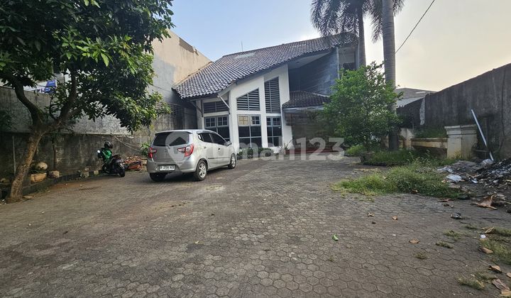 Bangunan Ex Kantor Lokasi Strategis Pinggir Jalan Haji Nawi Raya Bangunan Ex Kantor Lokasi Strategis Pinggir Jalan Haji Nawi Raya