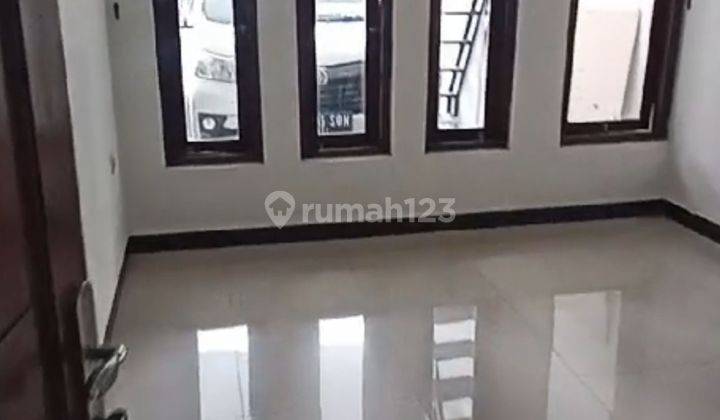 Rumah 2 Lantai Di Jagakarsa Jaksel 2