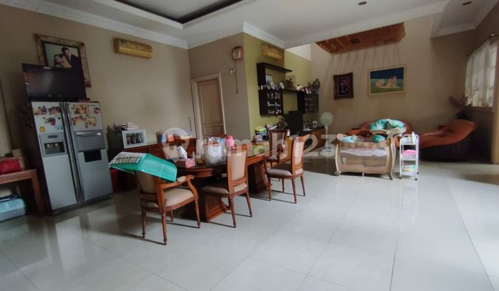 Luxurious 2-Story House in the Super Elite Area of Kelapa Gading 2