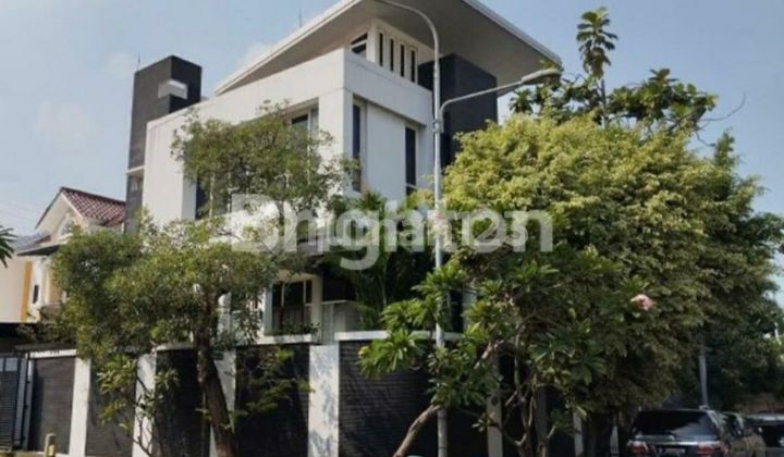 Rumah 3.5 Lantai Bagus Dijual Di Kawasan Elite Kelapa Gading