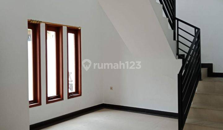 Rumah 2 Lantai Hibrida Kelapa Gading Dijual 2