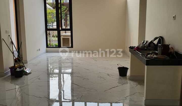 2-Story House 9x17 Type 4Br 4Bt Asya Semayang JGC Jakarta Garden City 2