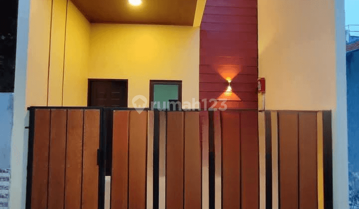 Rumah 2lt Minimalis Modern Semi Furnished Di Jakarta Timur 1