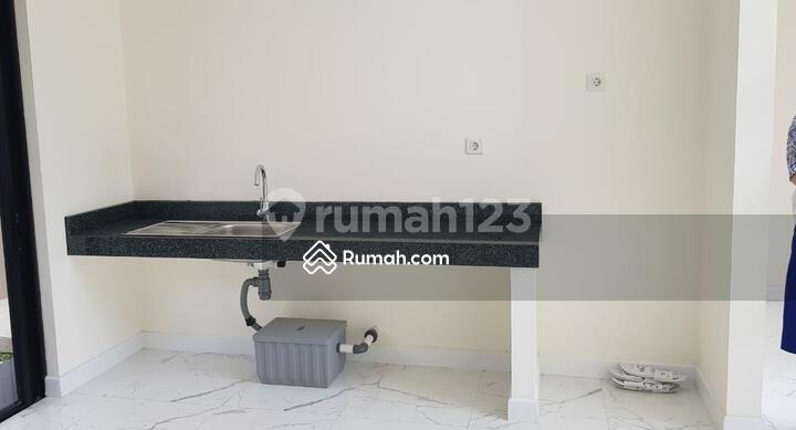 2.5-story house 9x14, 3 bedrooms, Semayang Asya Cluster, Jakarta Garden City 2