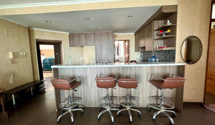 Apartemen 2+1Br Luas 100m Furnished di Graha Cempaka Mas 1
