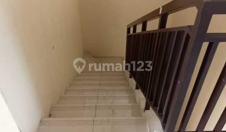 The Savoy Shop House 2 Floors 6x17m in JGC Jakarta Garden City The Savoy Shop House 2 Floors 6x17m in JGC Jakarta Garden City