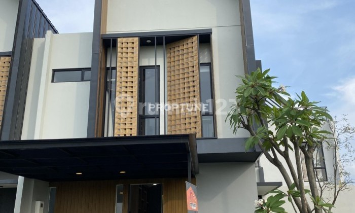 Rumah Brand New Siap Huni 2Lt 5x17m Cluster Mahakam JGC Cakung