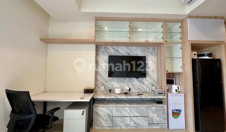 Apartemen Cleon Park Studio Furnished siap huni di JGC Cakung 2