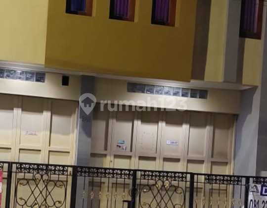 For quick sale: 2-story shop house on main road, Cihanjuang, West Bandung. 1