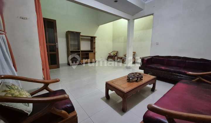 Disewakan Rumah Luas Siap Huni Full Furnished Setiabudi Regency