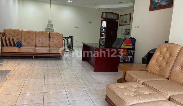 Dijual Rumah Mainroad Setraduta Raya Sutami Surya Sumantri Dijual Rumah Mainroad Setraduta Raya Sutami Surya Sumantri